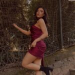 Drapeli Asimetrik Yaka Elbise